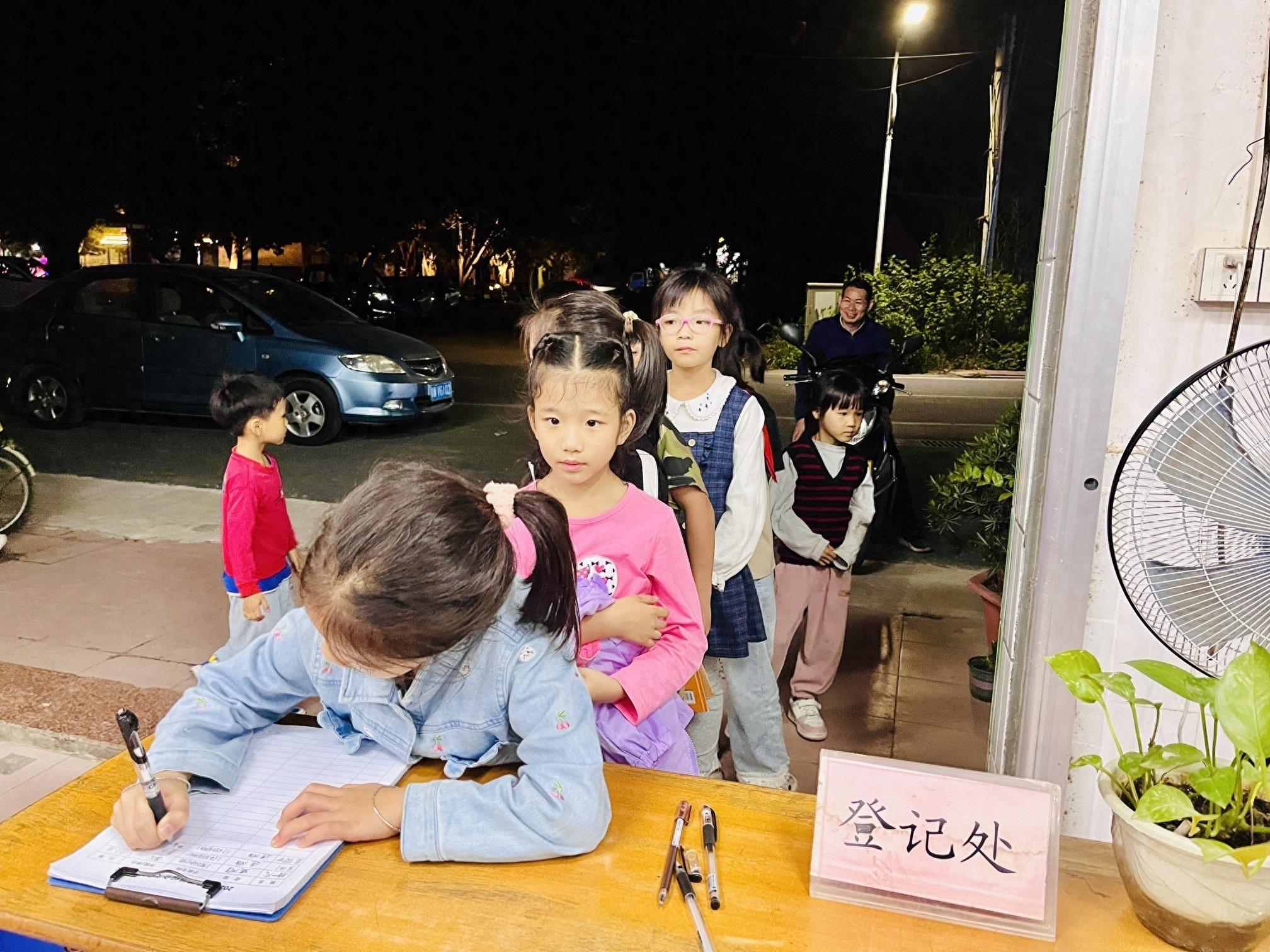 郁南连滩开启夜读模式，点亮群众夜生活