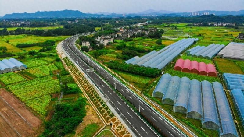 上饶市公路系统全力推进平安公路建设，成效显著  第1张