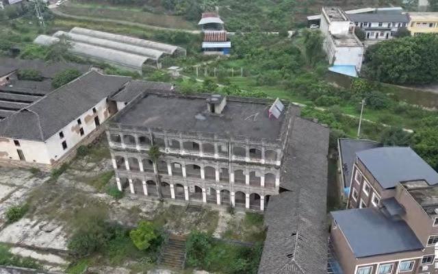 起拍价 1180 万！重庆百年老洋房再度被拍卖，何去何从引关注  第1张