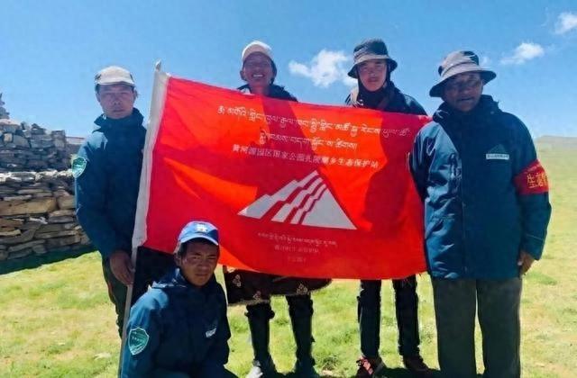 万名生态管护员即将加入工会组织，果洛州生态保护迎来新局面  第1张