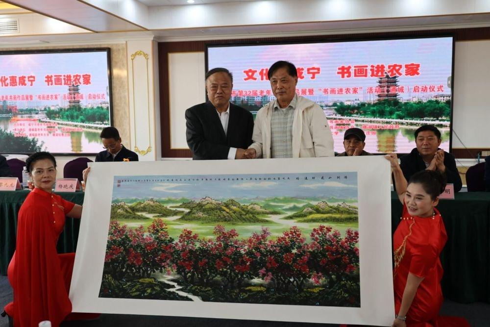 咸宁市第 32 届老年书画作品展在通城举行，亮点纷呈  第3张