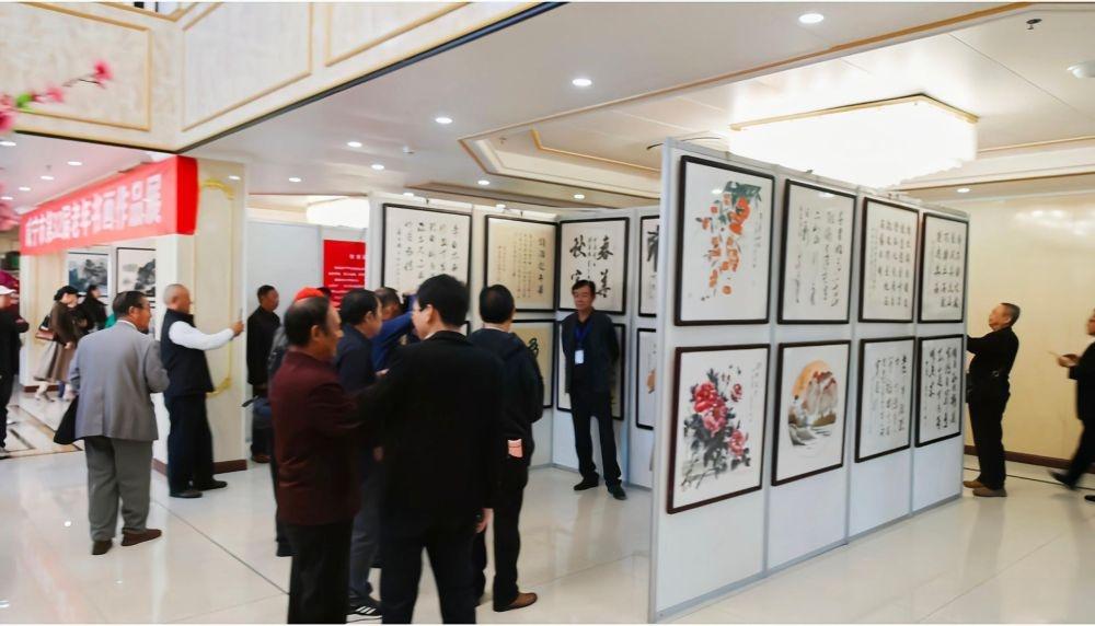咸宁市第 32 届老年书画作品展在通城举行，亮点纷呈  第4张