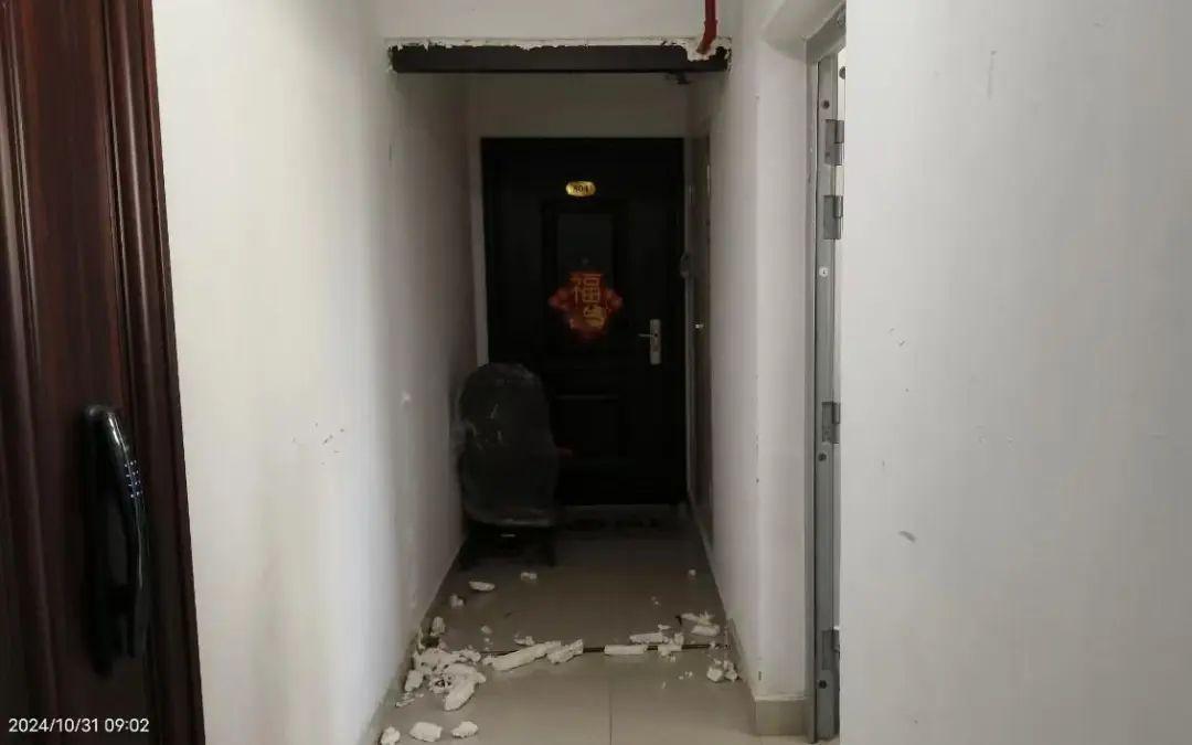 楼道装防盗门，究竟可不可以？宝山区顾村镇执法人员告诉你答案  第3张