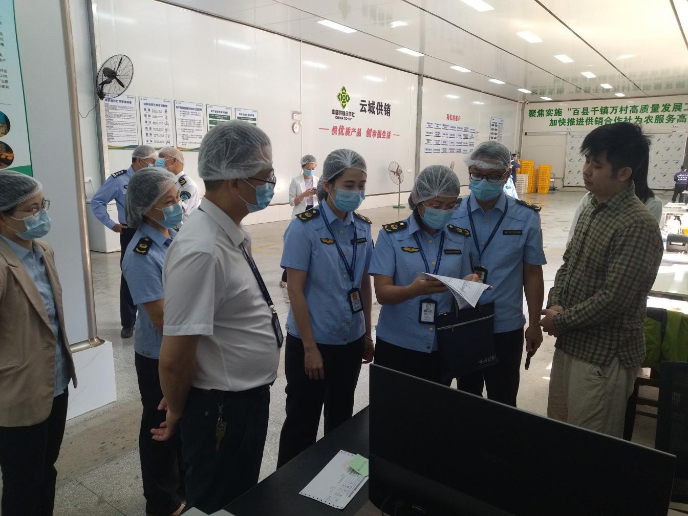 云浮市多部门联合开展食品安全检查，守护校园食品安全底线  第2张