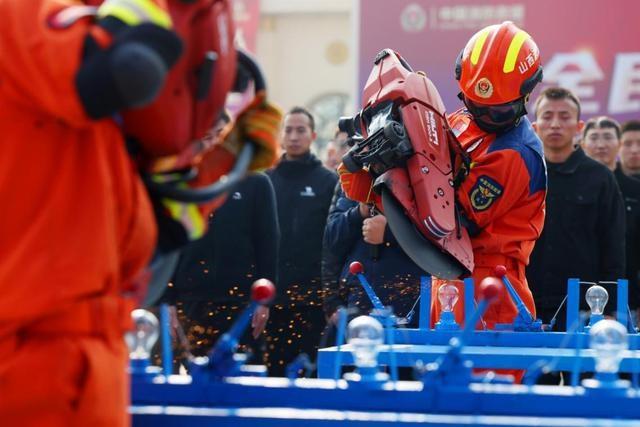 第 33 个全国消防日临近，山西消防宣传月活动启动，九大互动演示区等你来体验  第2张