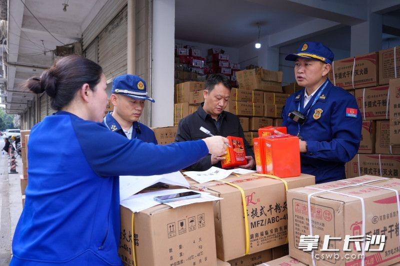 全国消防日前夕，芙蓉区一仓库 160 台消防自救呼吸器被临时查封  第2张