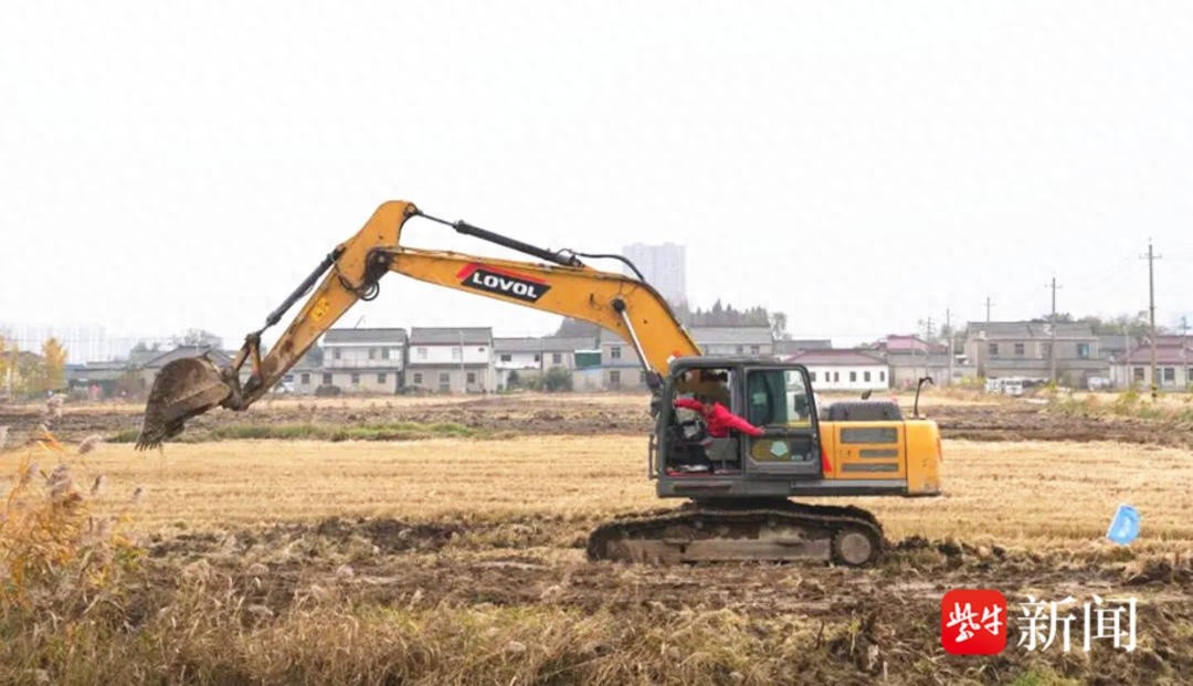惊！扬州生态科技新城12月秋收完却热火朝天？原来是首个高标准农田项目建设正当时  第1张