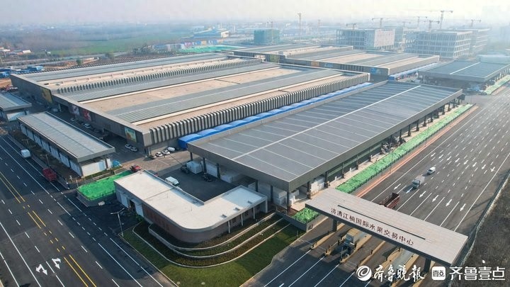 揭秘济南111.7亿农批市场：日均成交1000吨，果品交易区已入驻150余家知名品牌  第1张