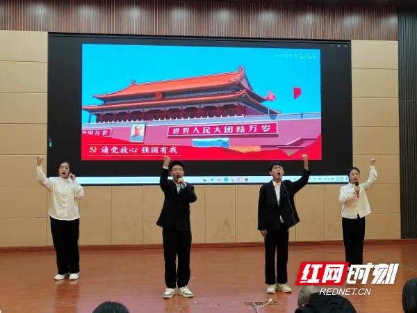 双牌县演讲诵读比赛点燃爱国热情，强国复兴有我深入人心  第2张
