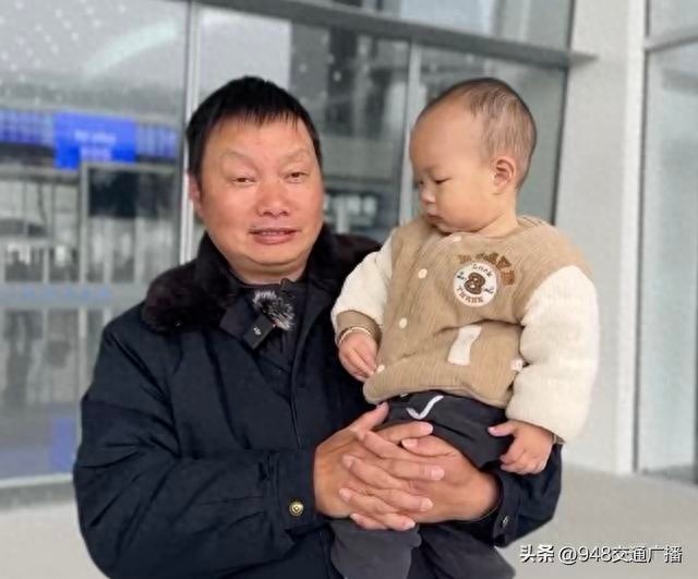 荆门高铁开通，1小时直达武汉！市民胡先生激动分享：退休后首站定深圳