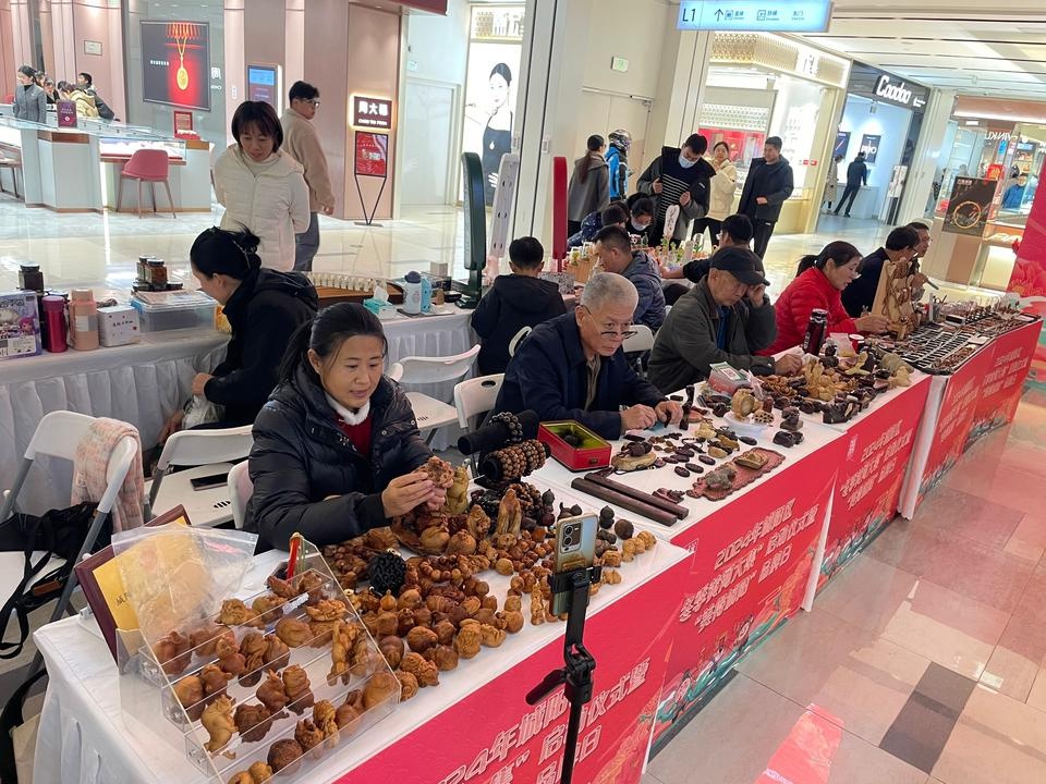 2024城阳冬季黄河大集盛大开幕，130余种手造精品等你来探秘  第1张