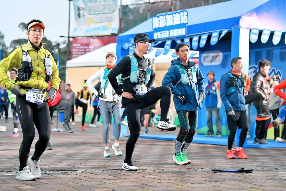 2024重庆越野跑挑战赛：世界冠军领衔，千人共赴山城魅力之旅  第3张