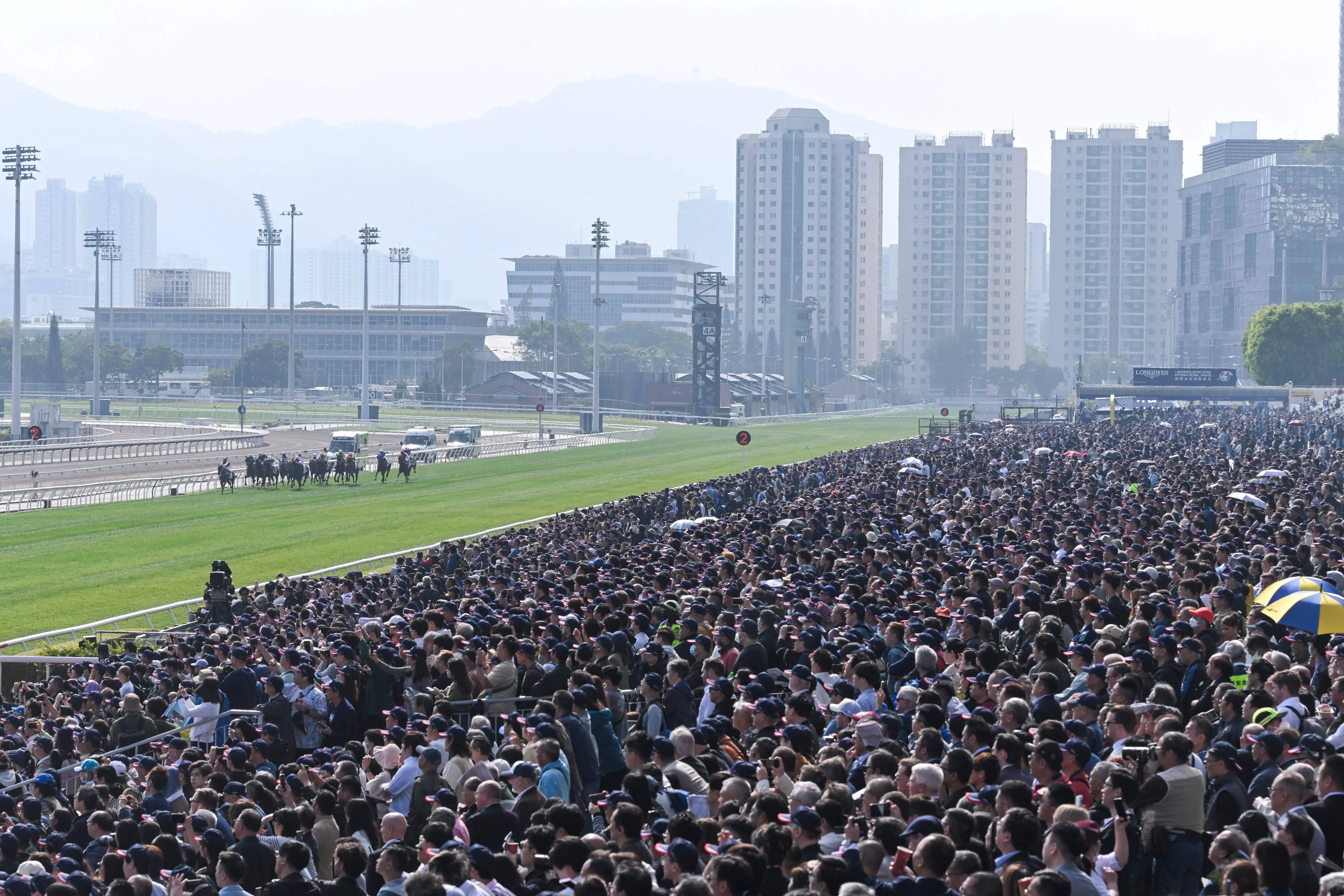 2024浪琴香港国际赛事圆满落幕，八万观众见证中国香港队荣耀时刻  第1张
