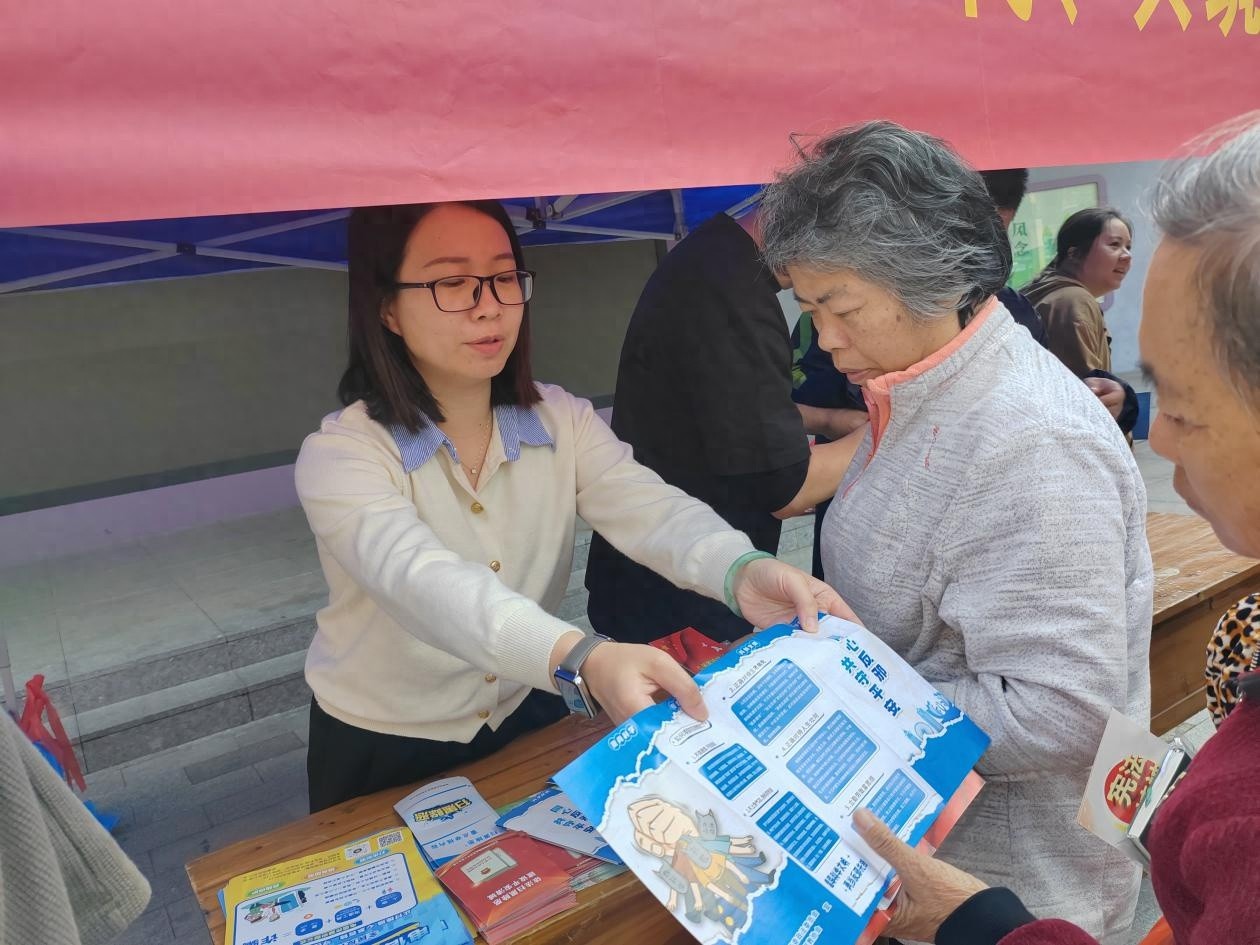 揭秘邪教真相：清远市源潭镇群众如何携手共筑无邪防线
