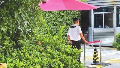 保安穿制服竟被辞退？企业规定是否合理引争议