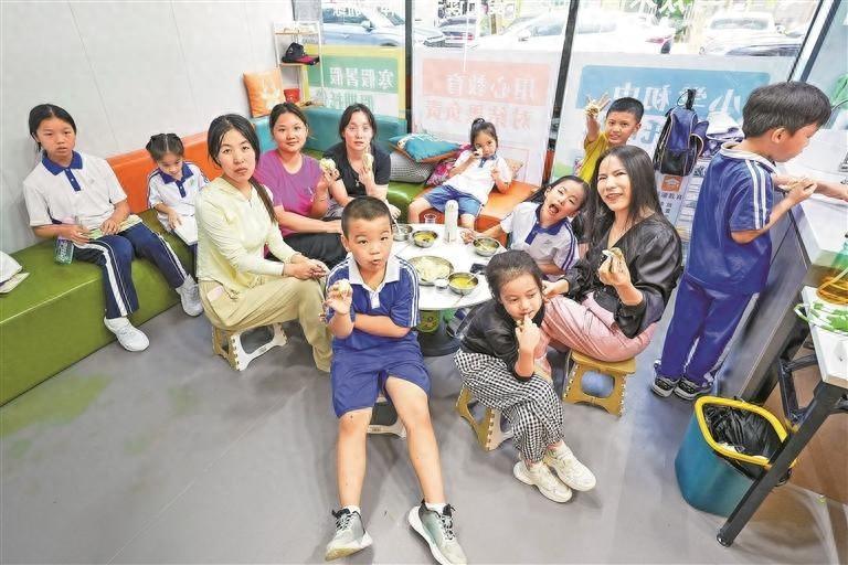上班族竟也加入托管大军，原因竟是……  第1张