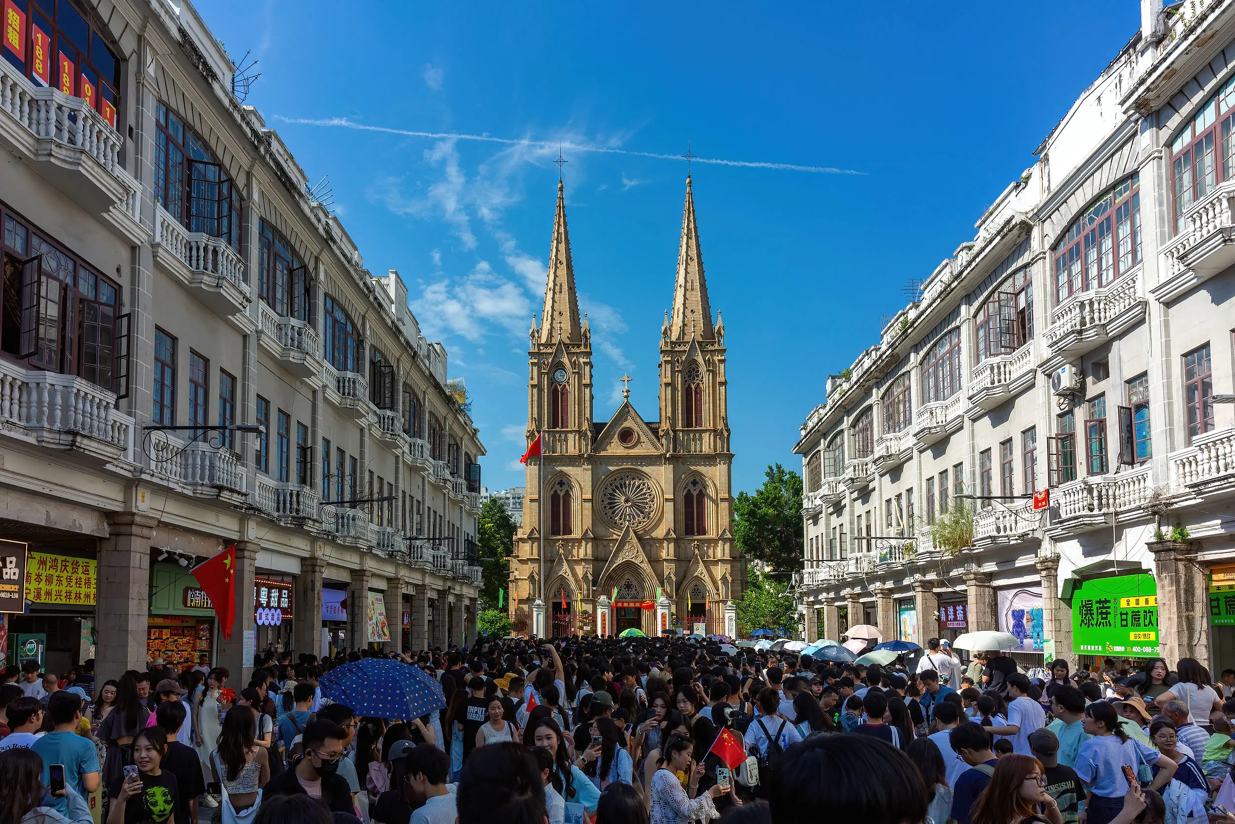 国庆旅游人数破纪录！2024 年出游人次高达 7.65 亿，你贡献了多少？  第2张