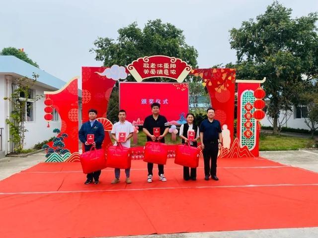 高新区举办重阳节活动，让老人感受关爱与尊重  第3张