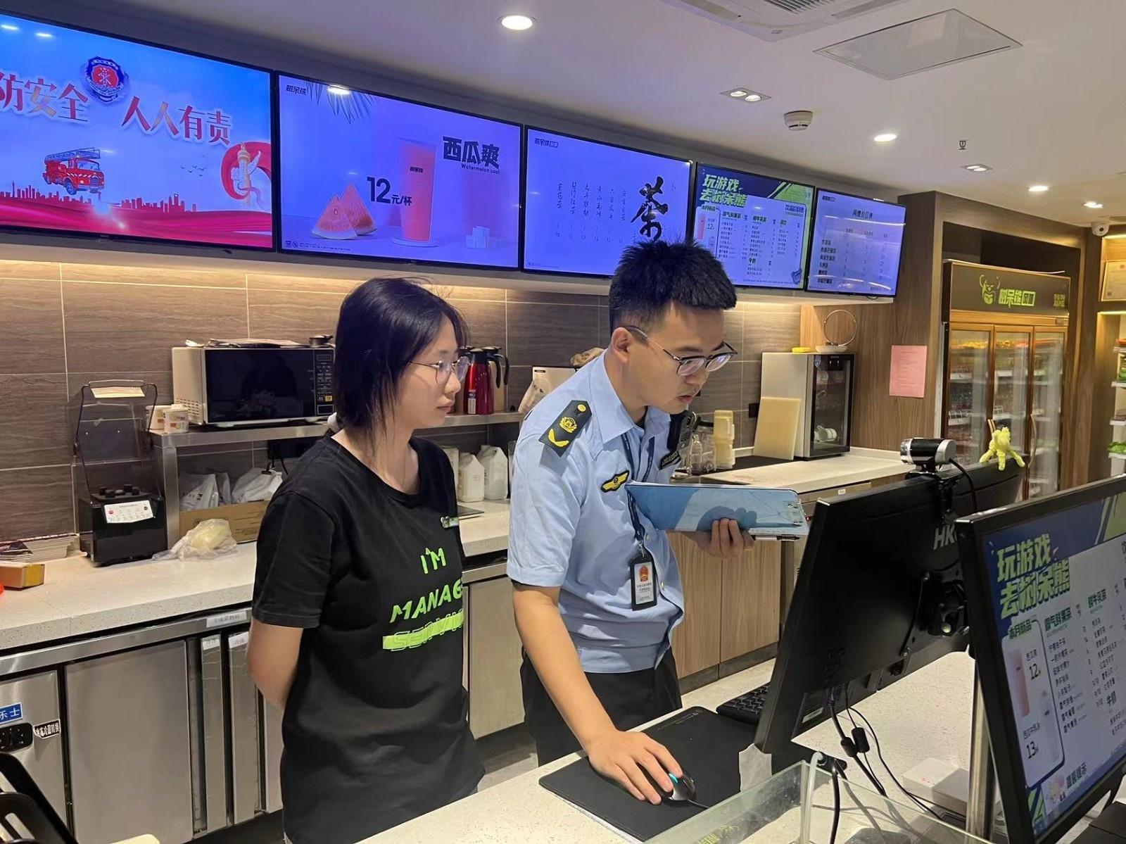 守护校园周边环境，长丰（双凤）经开区开启护航模式  第2张