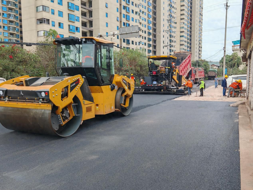 好消息！鹿城镇河前社区大白线道路修复工程进入关键阶段  第1张