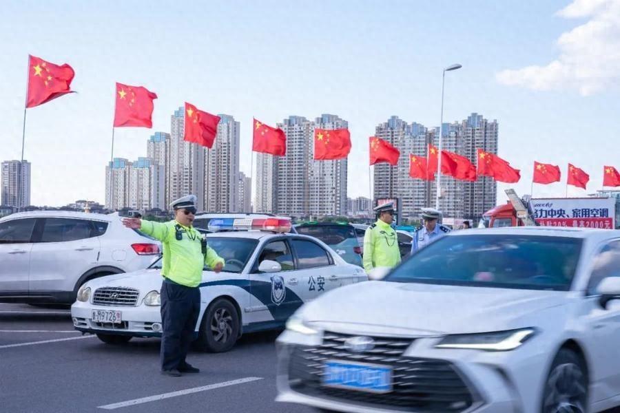 国庆假期滨州交通形势平稳畅通，交警部门如何做到的？  第1张