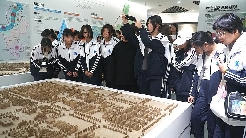 10 月 9 日，万名高校新生齐聚石嘴山，开启思政课之旅  第2张