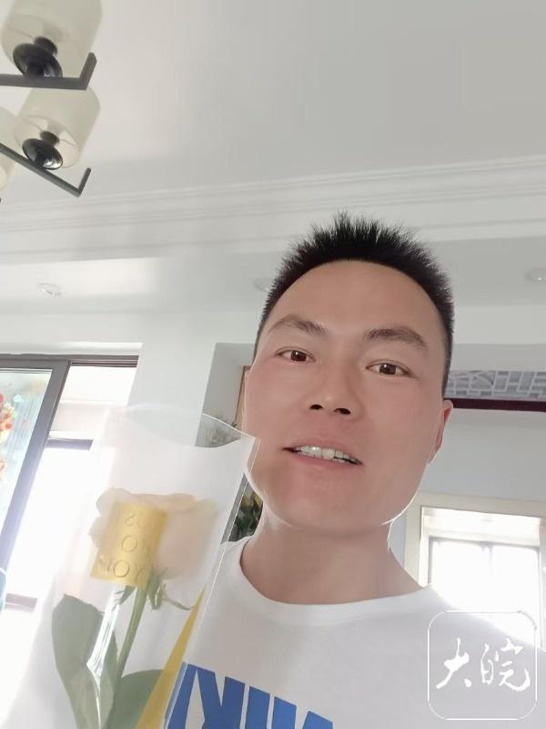 男子毫不犹豫跳河救人，被救者家人致电感谢，他却这样说……  第2张