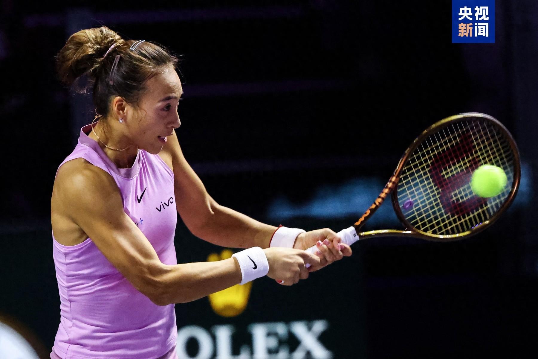 2-0 背后并不轻松！郑钦文 WTA 年终总决赛再创历史，决赛见  第1张
