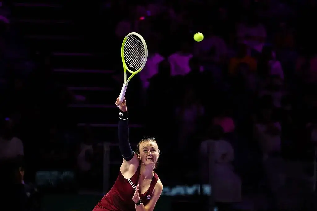 郑钦文闯入 WTA 年终总决赛决赛，追平李娜最佳战绩  第2张