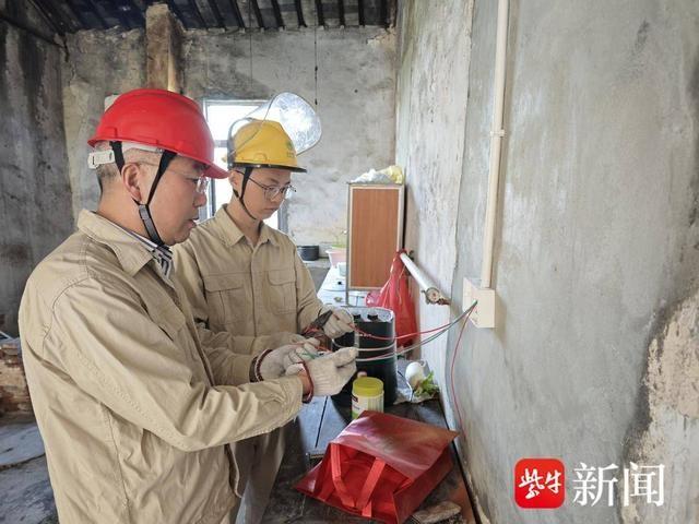 困难儿童家中电线老化严重，竟有如此大的安全隐患  第4张