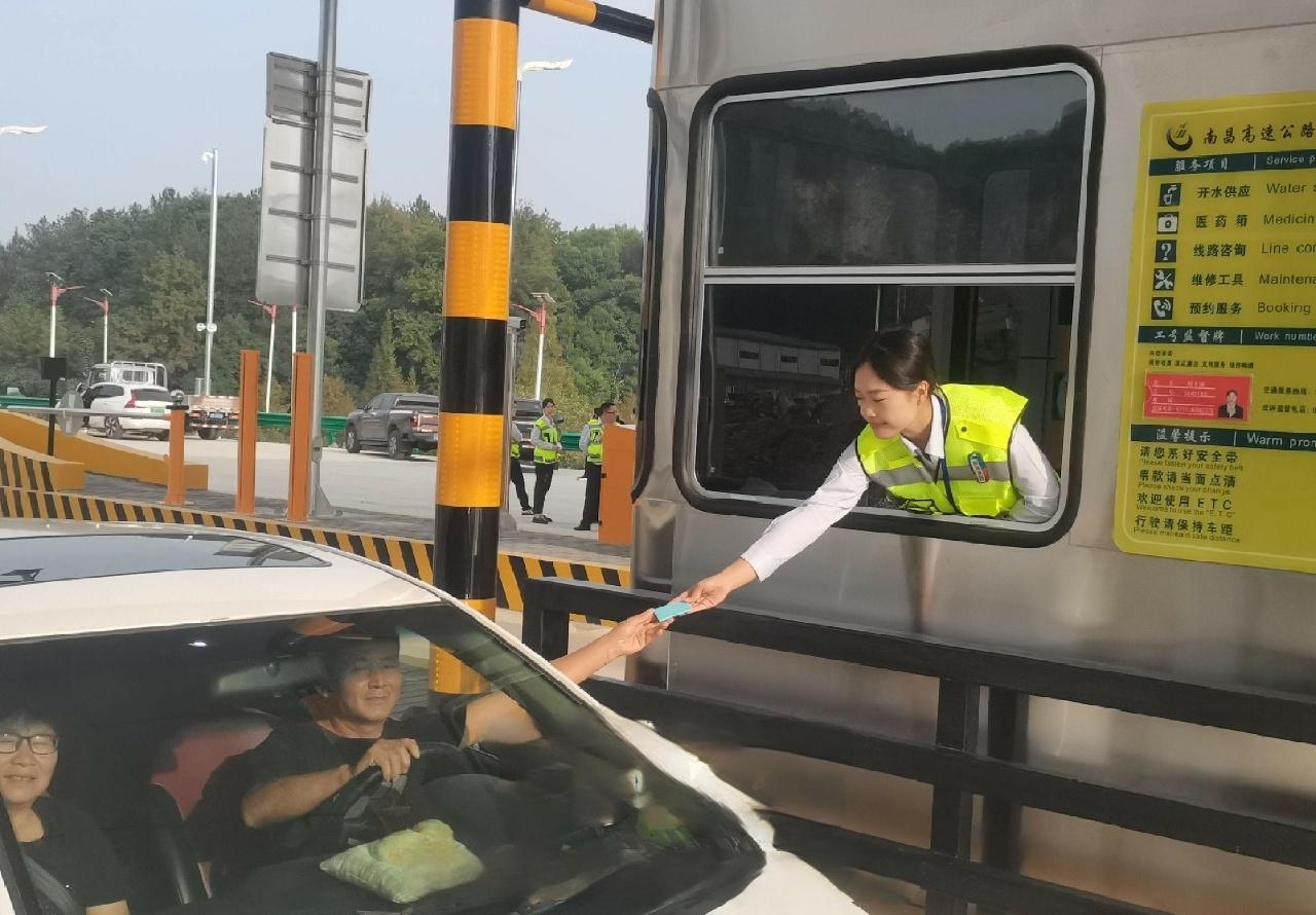 19.7 千米!中铁一局承建的江西南昌西二绕城高速公路开通运营 第3张 19.7 千米!中铁一局承建的江西南昌西二绕城高速公路开通运营 第3张