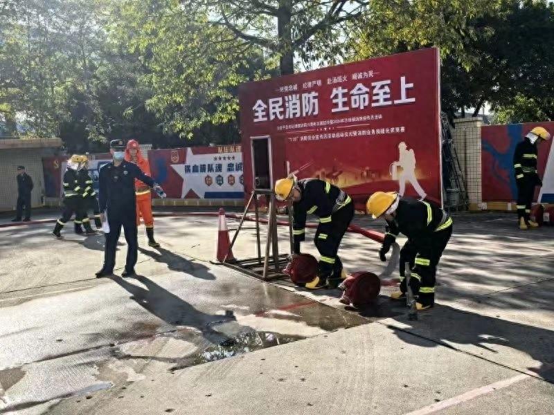 76 支兼职消防队齐聚沙田，展开消防业务技能大比武