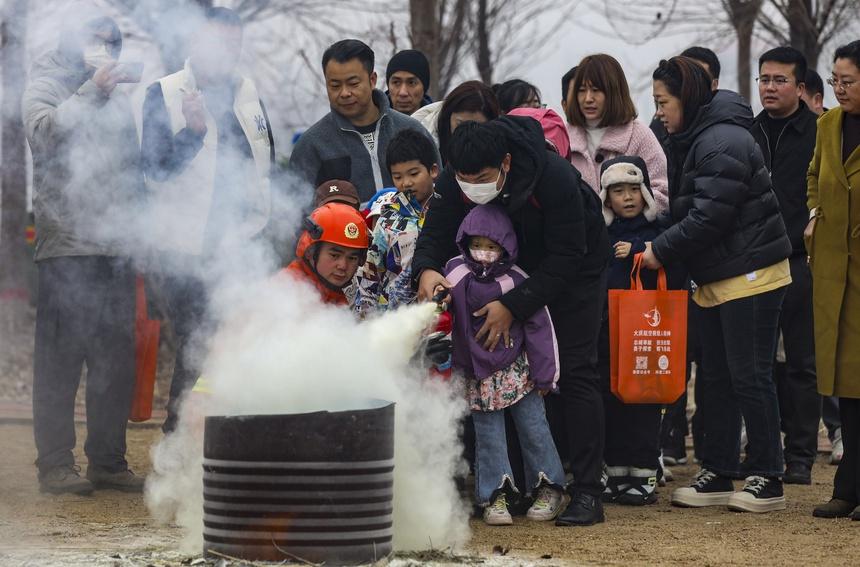 1400 余人走进营区！这场消防演练，震撼来袭  第4张