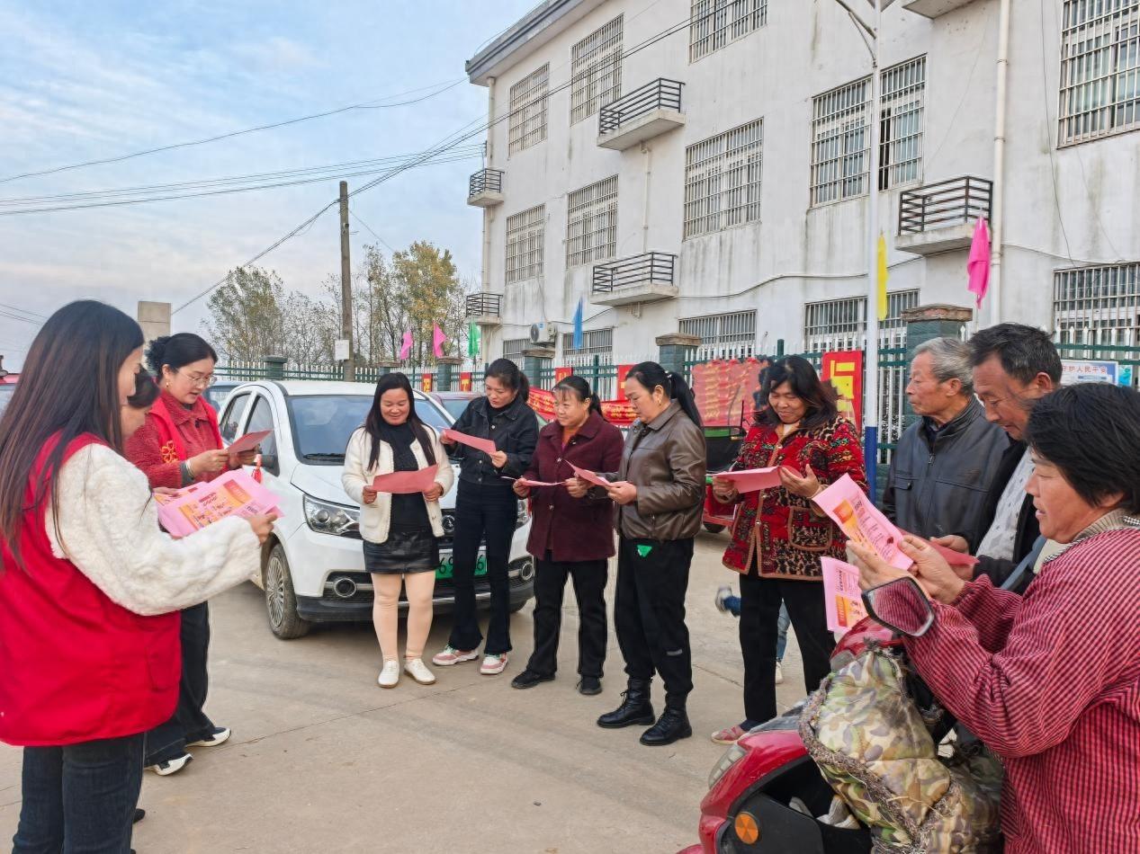 全民消防，生命至上！孙岗乡双楼村开展消防日安全知识宣传志愿服务活动  第1张