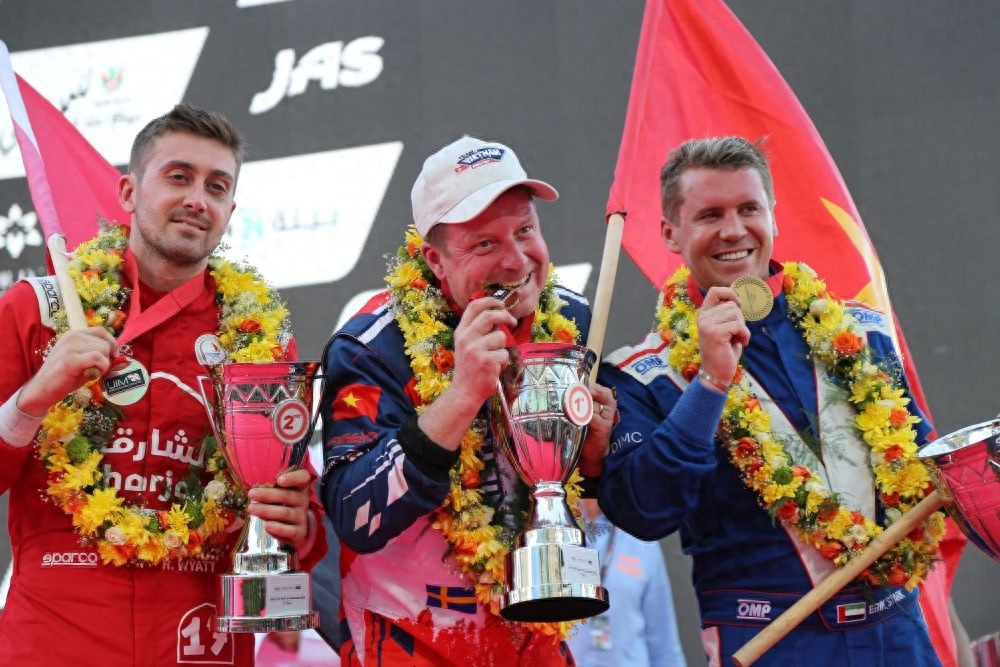 世界F1H2O摩托艇锦标赛年终总决赛：越南队夺冠，中国天荣队勇夺年度季军