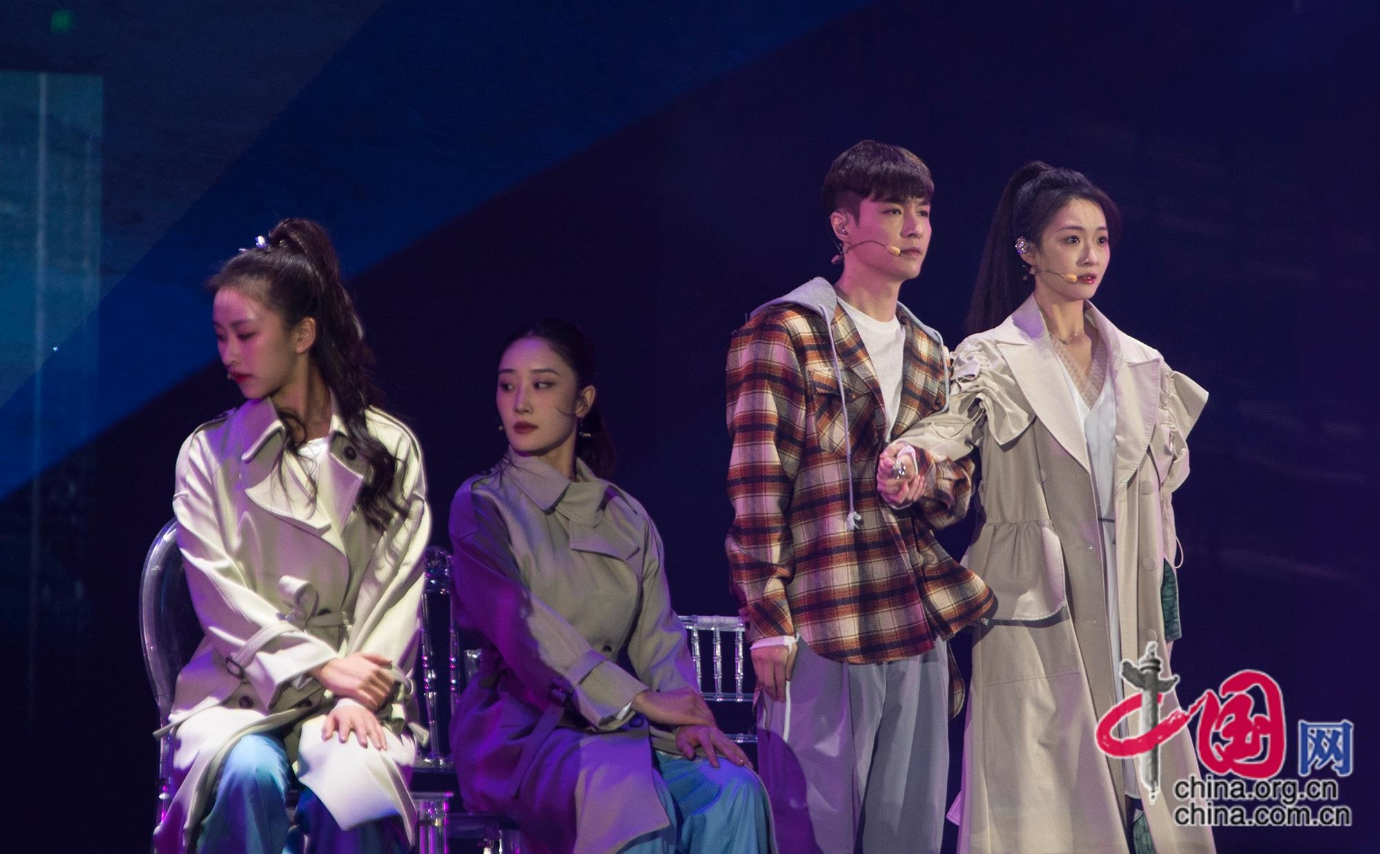 跨越时空的召唤：张艺兴主演受到召唤·敦煌首演，带你沉浸千年华夏历史  第3张