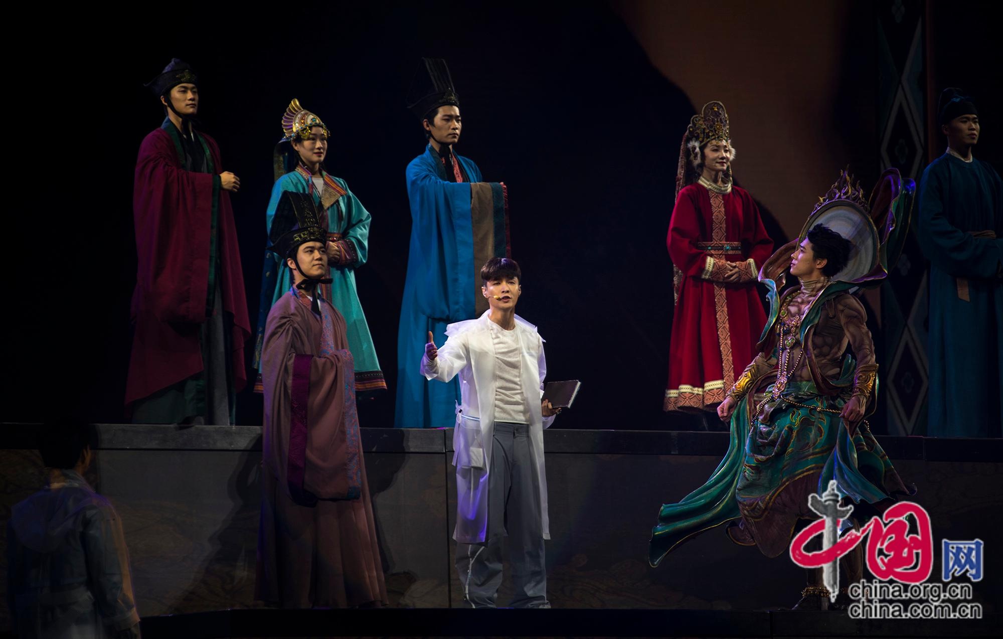 跨越时空的召唤：张艺兴主演受到召唤·敦煌首演，带你沉浸千年华夏历史  第4张