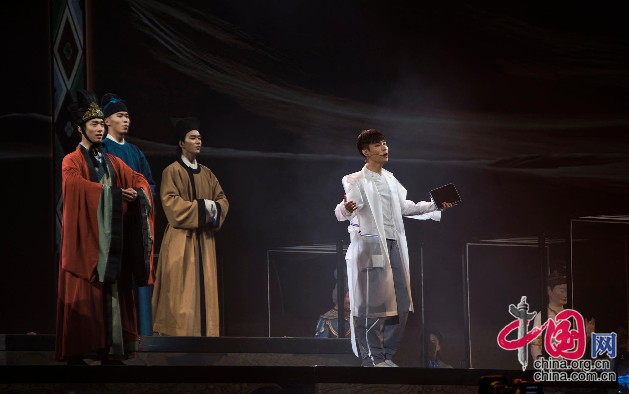 跨越时空的召唤：张艺兴主演受到召唤·敦煌首演，带你沉浸千年华夏历史  第7张