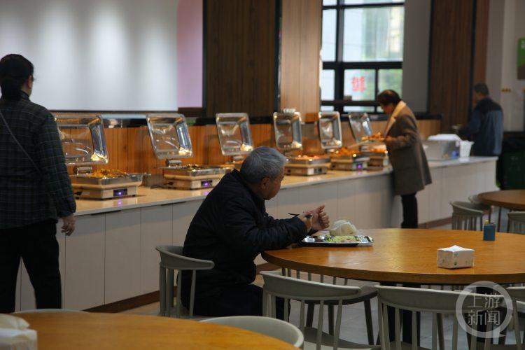重庆北碚社区食堂：一张小餐桌如何托起舌尖上的幸福？  第5张