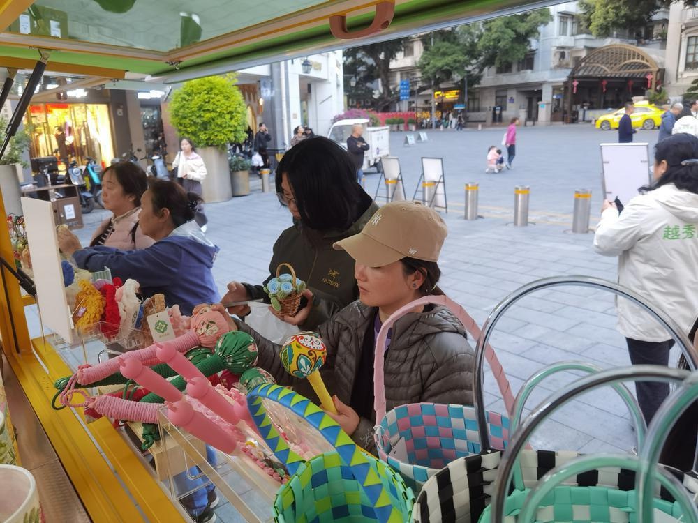 越秀区残疾人职业康复项目启动，流动义卖车助力残障人士就业新希望  第2张