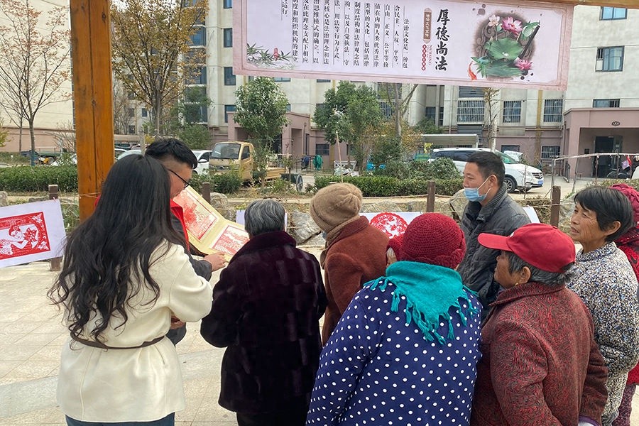 一碗冰糖雪梨，暖了身体更暖了心，陈集镇的秋冬便民服务太贴心了