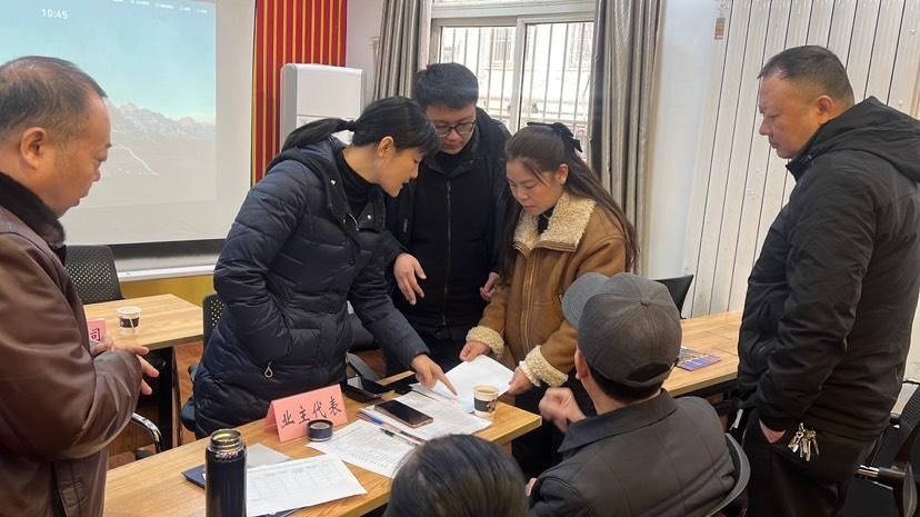18年高龄电梯终迎更新，华府小区居民安全再升级  第3张