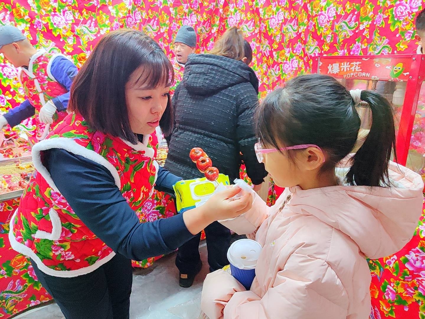 寒冬里的温暖守护：哈市物企暖心举措让业主感受家的温度