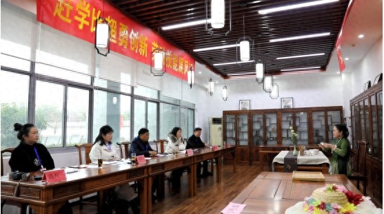 庐江县创意茶艺大赛：51名茶艺师同台竞技，谁将成为茶界新星？  第1张