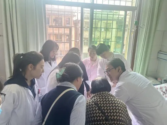 家门口的高质量医疗服务：衡阳妇幼专家团队深入基层，让健康触手可及  第2张