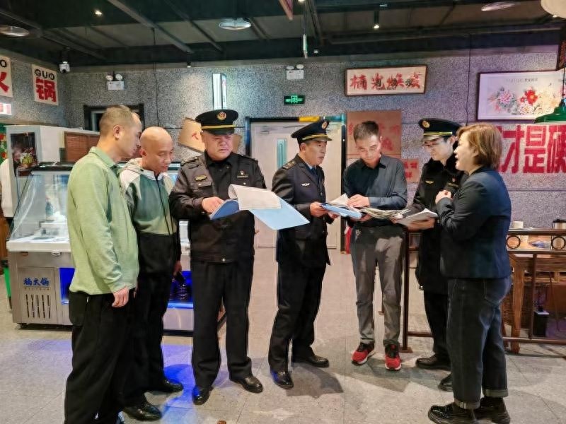 直击网红餐厅后厨！密云区市场监管局随机查，食品安全状况大揭秘