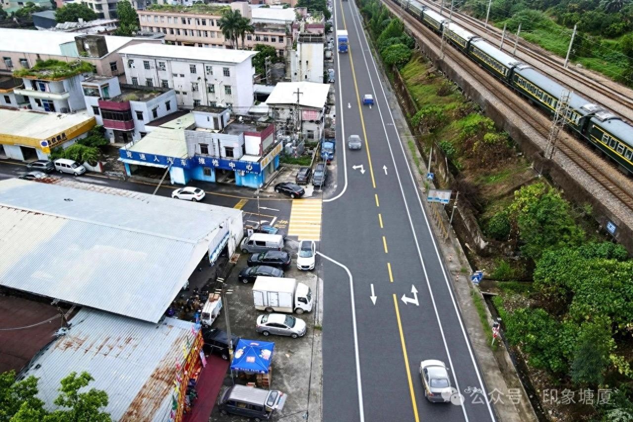 塘厦塘天南路改造即将完工，月底通车！石马社区段已铺沥青，石鼓社区段拥堵待改善  第1张
