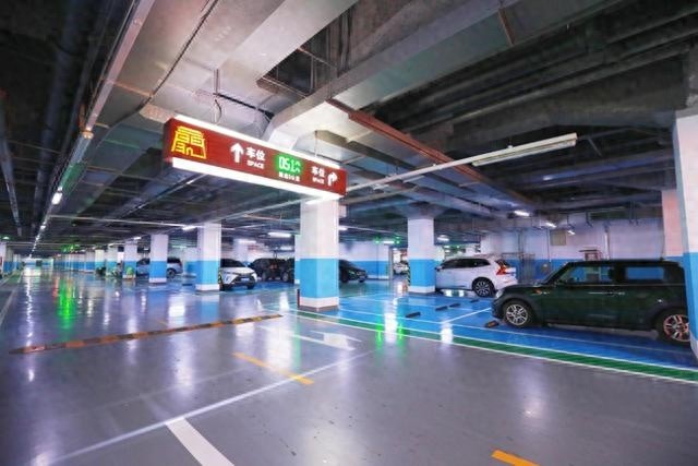 东城新增1051个共享停车位，解决老城停车难题，居民出行更便捷  第1张