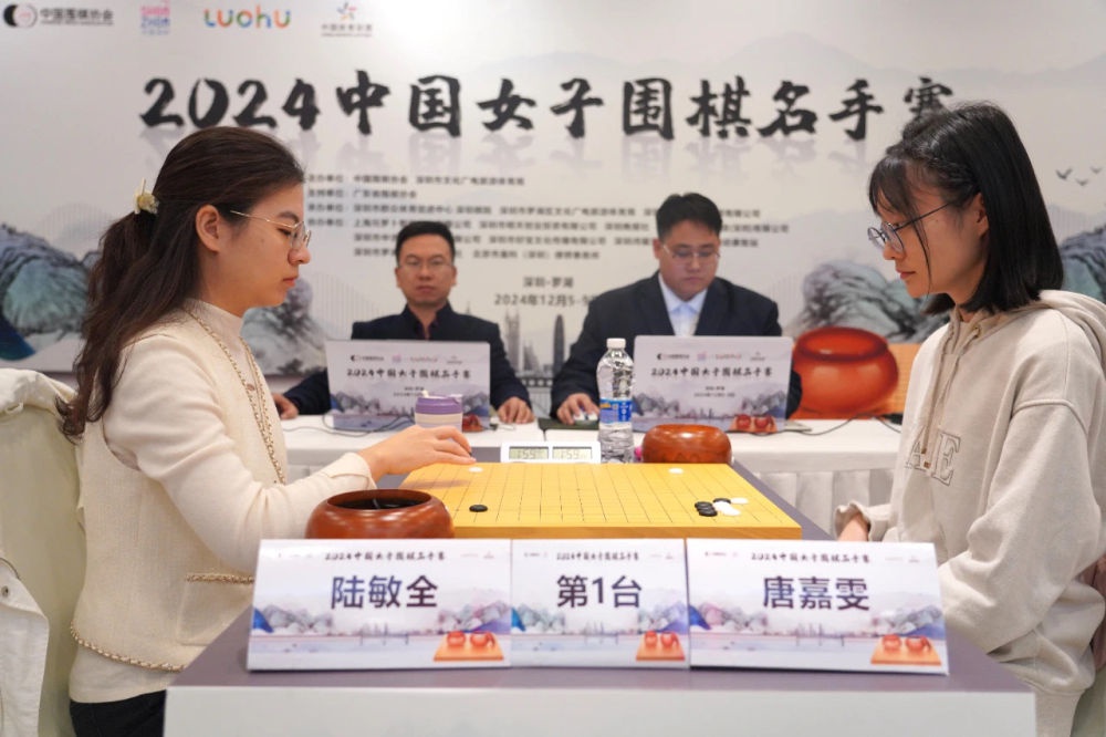 唐嘉雯再夺女子围棋冠军，职业棋手等级分跃居女棋手之首，背后故事令人惊叹  第2张