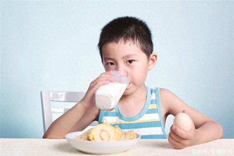 院士解读乳制品流言与真相：牛奶是人类数千年的食物来源  第1张